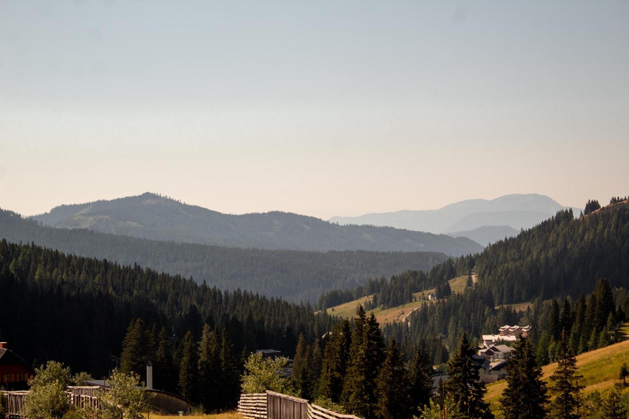 Sissi Park Aparthotel Lachtal Bagian luar foto