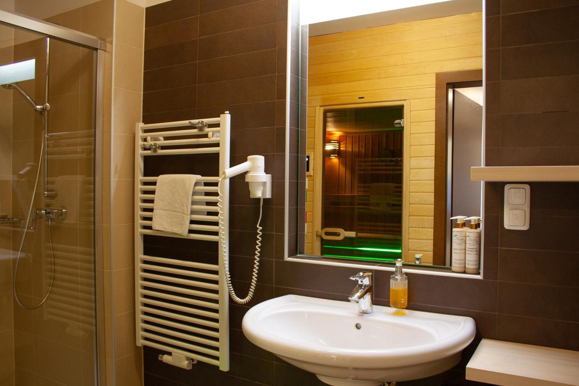 Sissi Park Aparthotel Lachtal Bagian luar foto